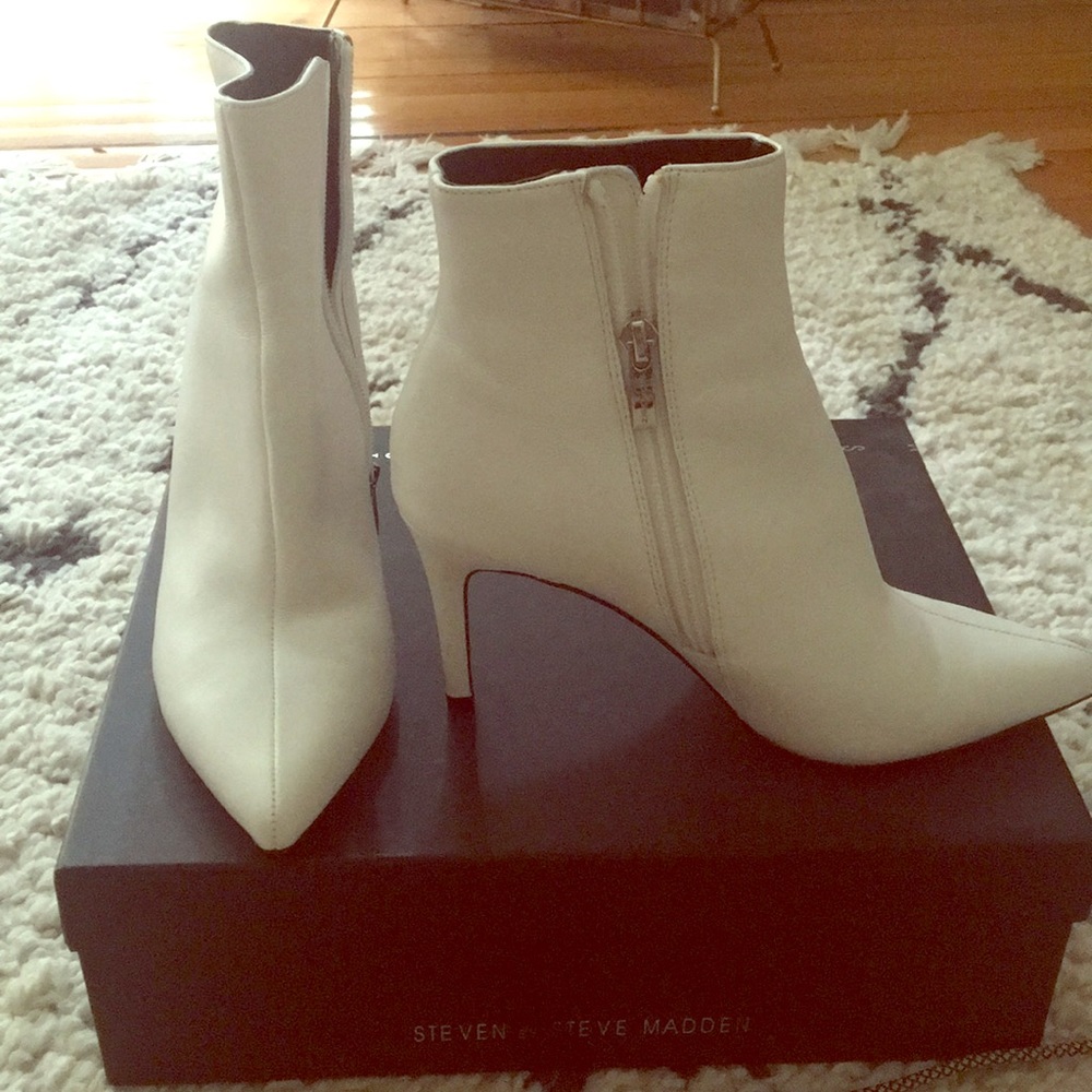 Steven by Steve Madden white bootie